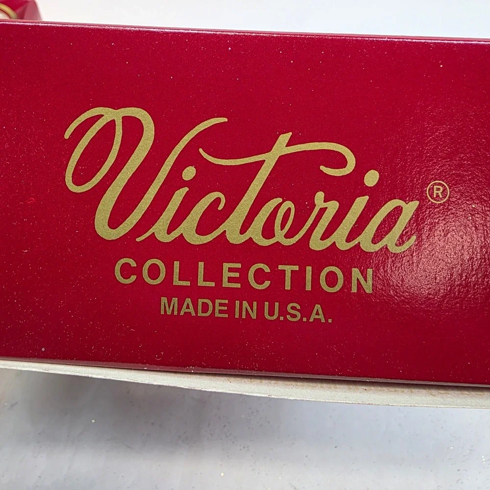 Vtg Rauch Christmas Ornaments Lot of 8 White Gold Glitter Pinecone Victoria, GUC